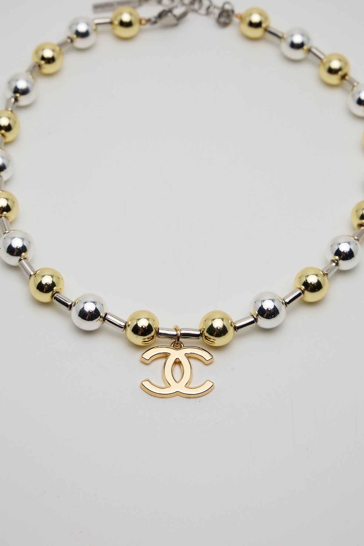 Collier 007