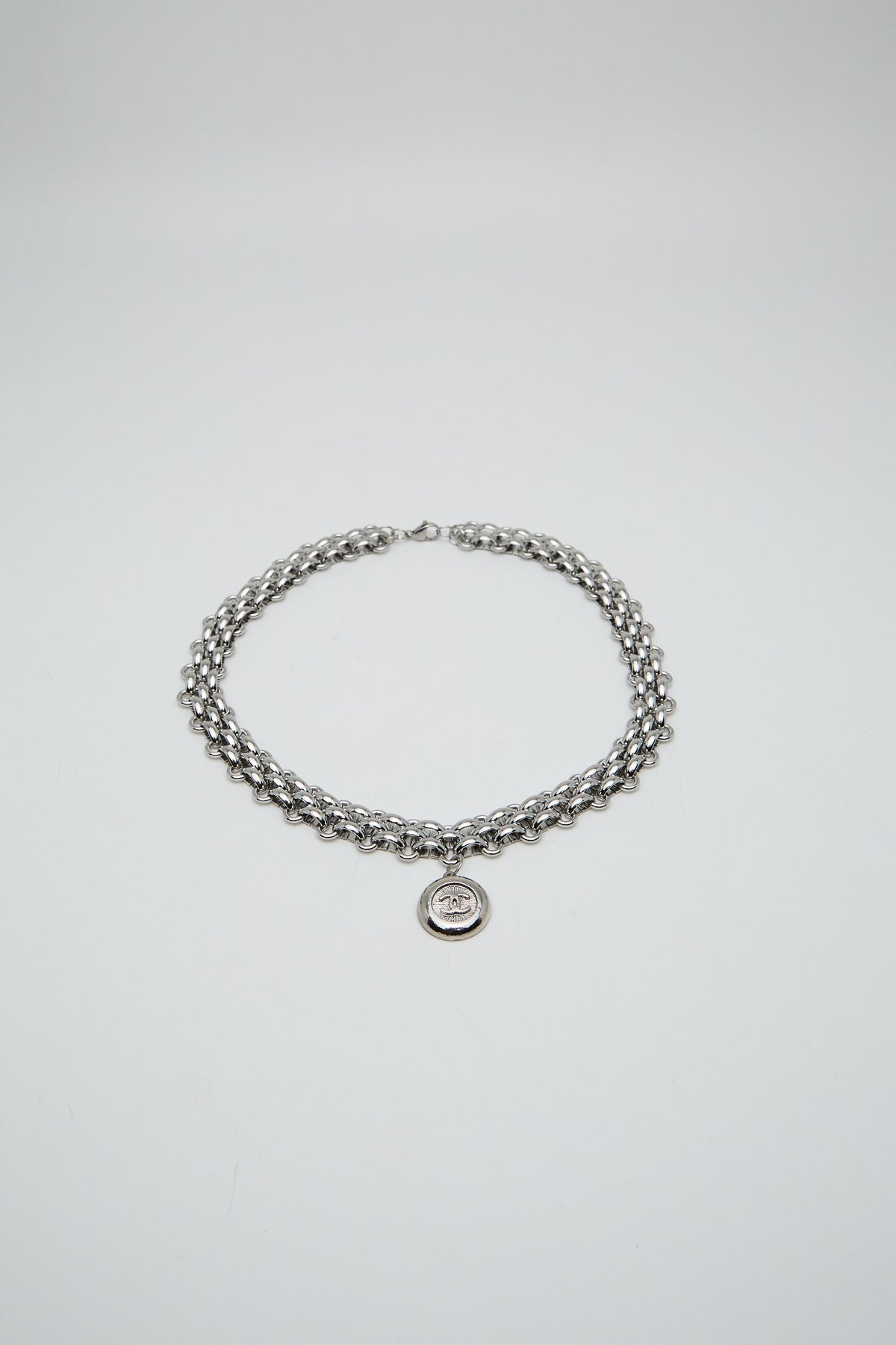 collier choker Tila