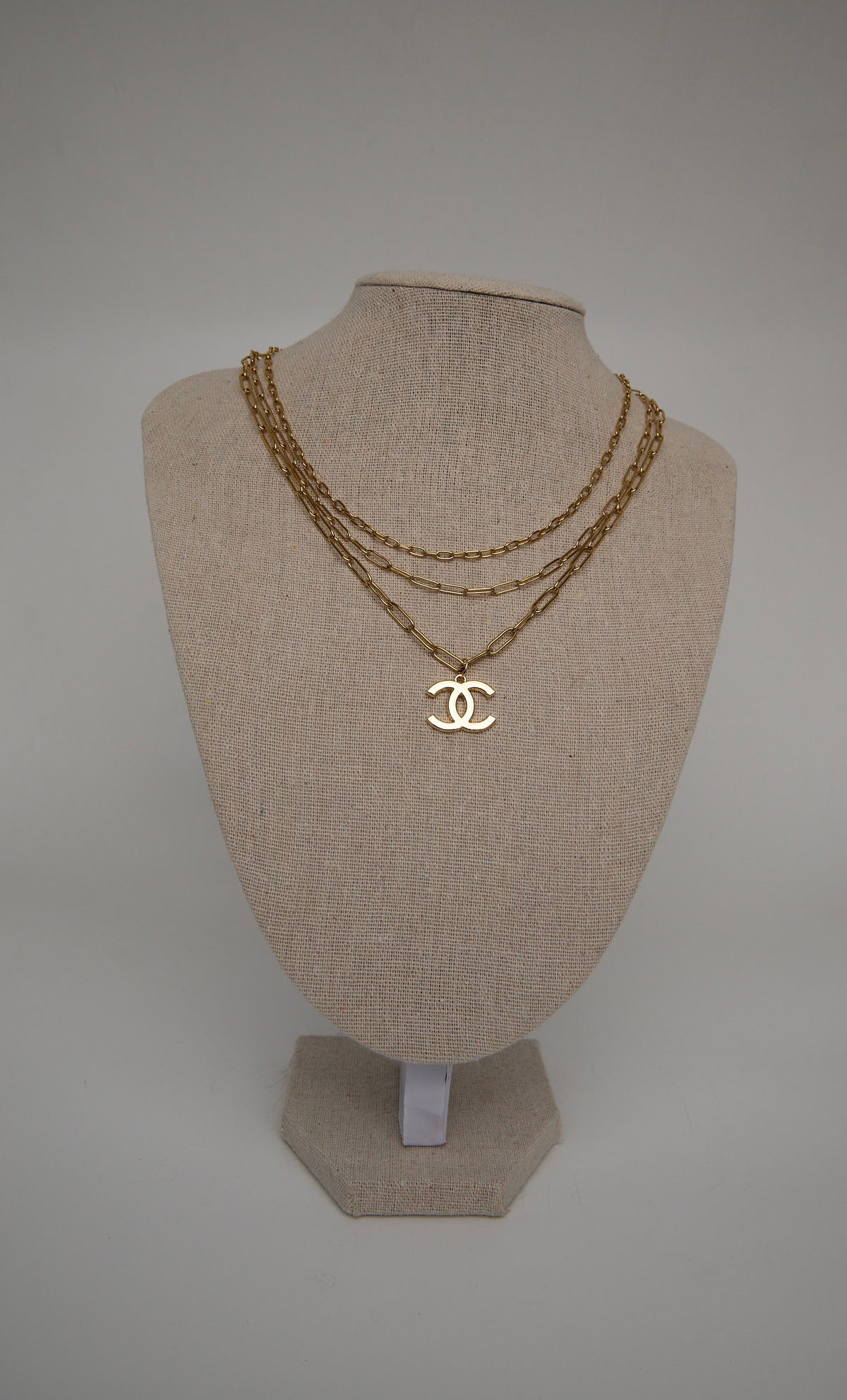 Collier triple rang Ilona