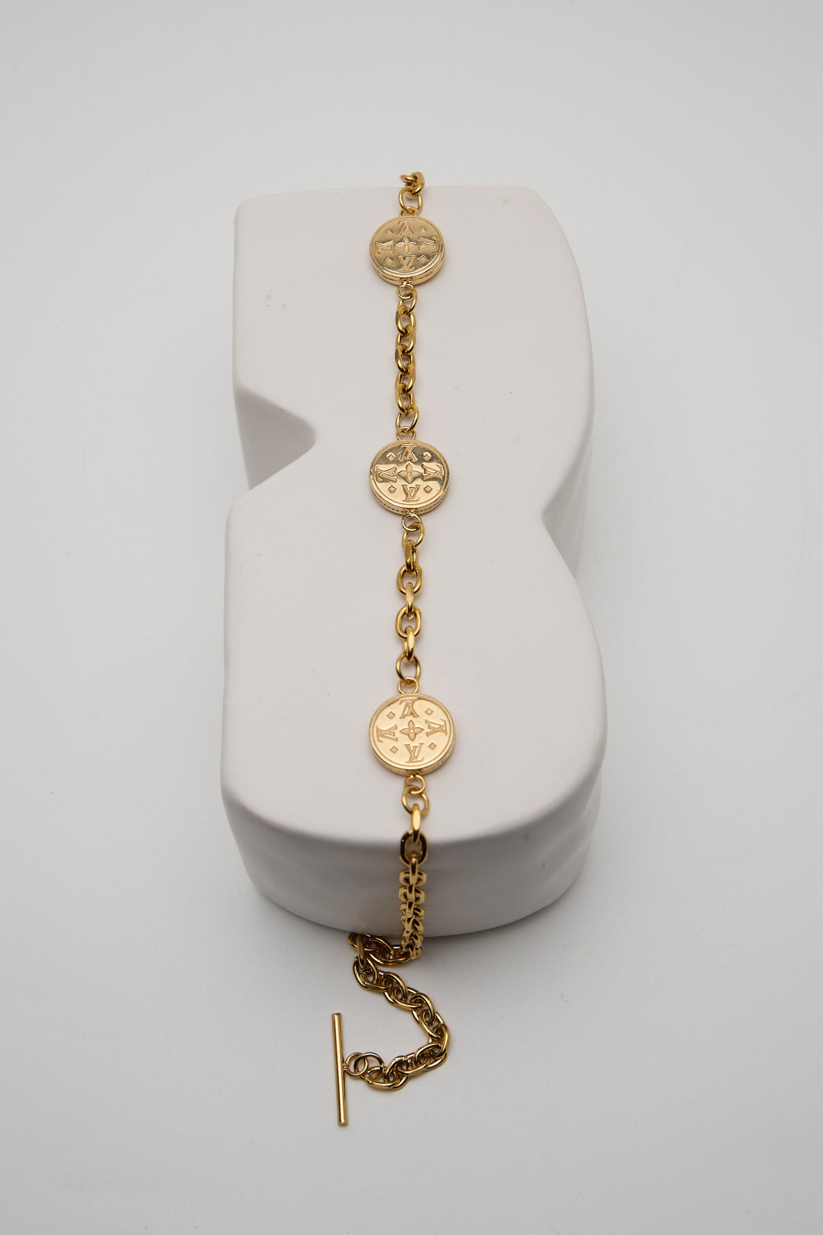 Collier choker arthemise