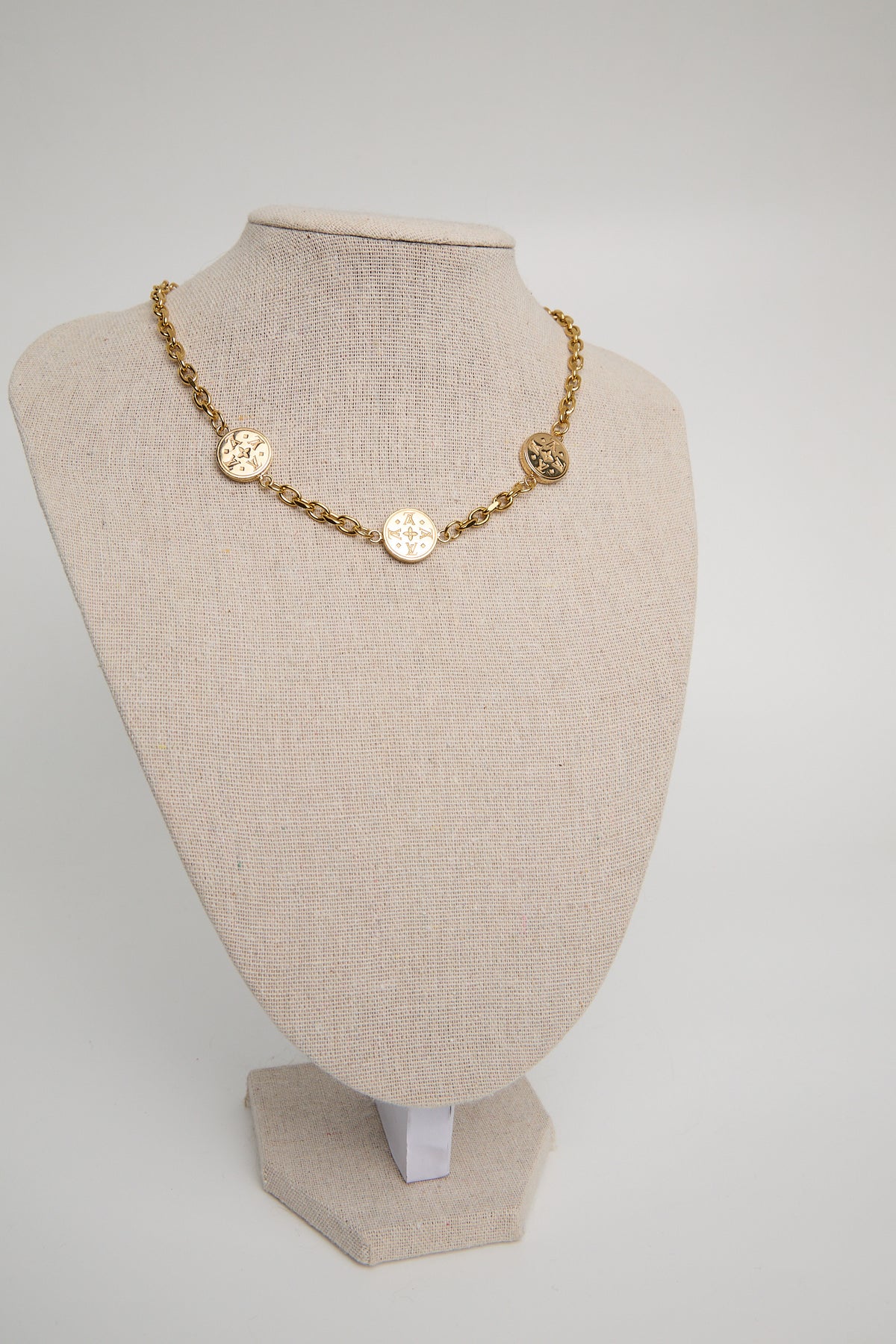 Collier choker arthemise